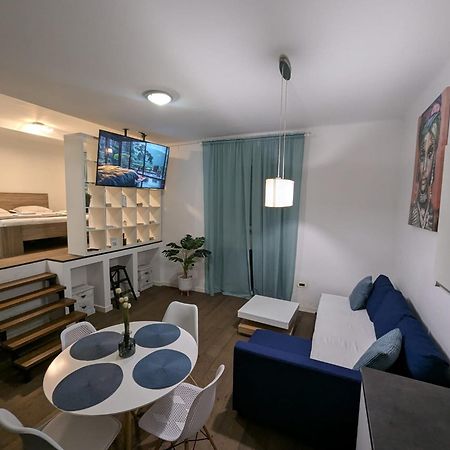 Fantabulous Downtown Abode W King Bed, 65" Tv, Washer And Tumble Dryer Загреб Екстер'єр фото